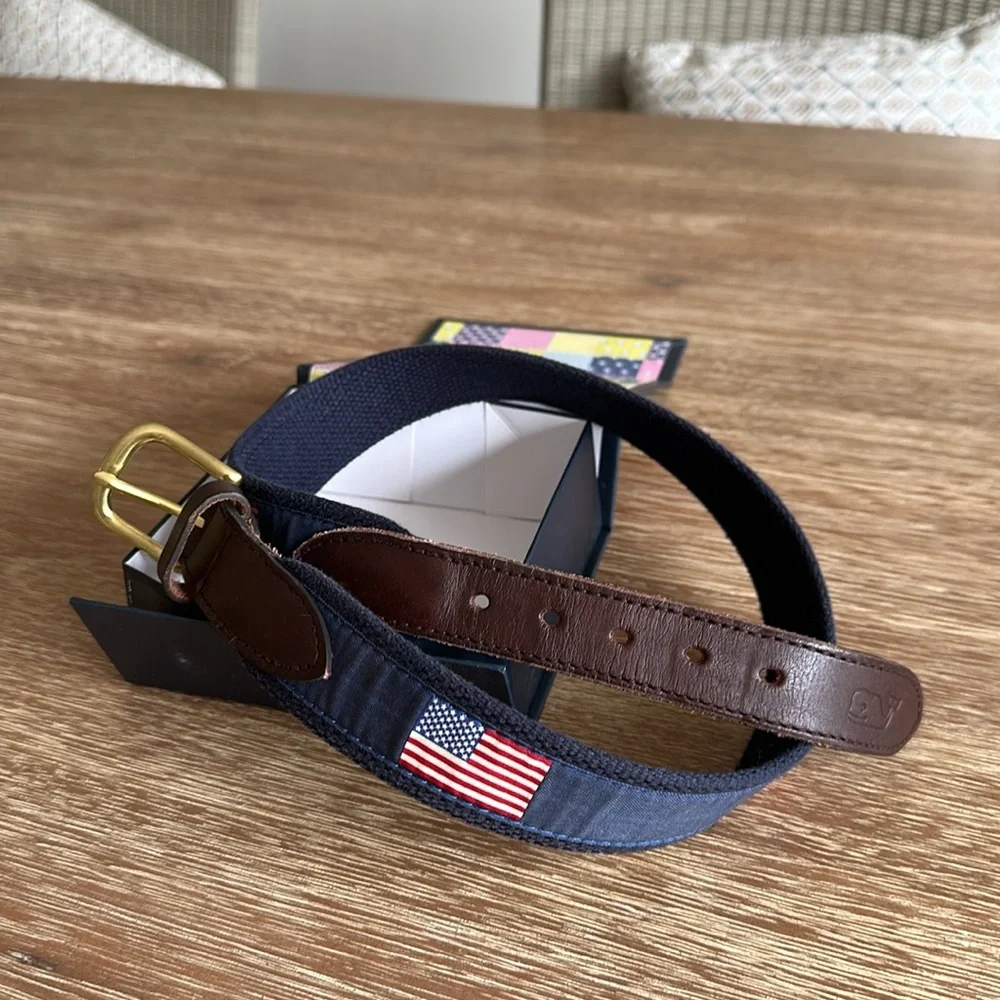 Vineyard Vines Boys’ Leather Trim American Flag Print Canvas Club Belt Size 28